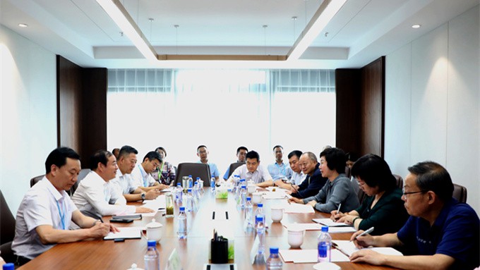 省委組織部副部長(zhǎng)、省人社廳廳長(zhǎng)周麗寧一行來(lái)集團(tuán)調(diào)研指導(dǎo)工作